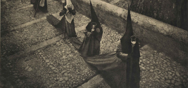 Una obra: Penitentes de Cuenca (José Ortiz Echagüe, 1939)